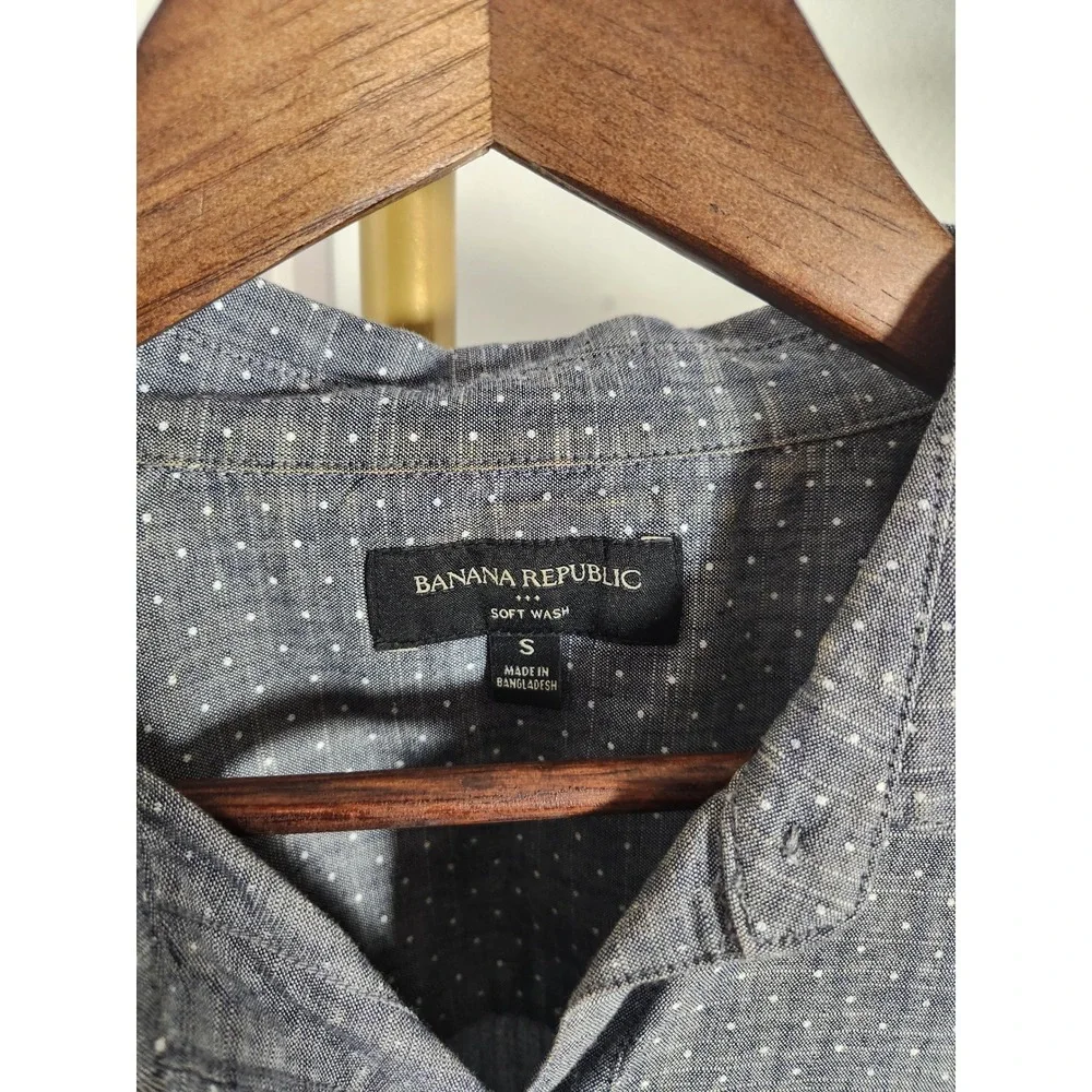 Banana Republic Soft Wash Mens Gray Dot Button Down Shirt‎ Size Small